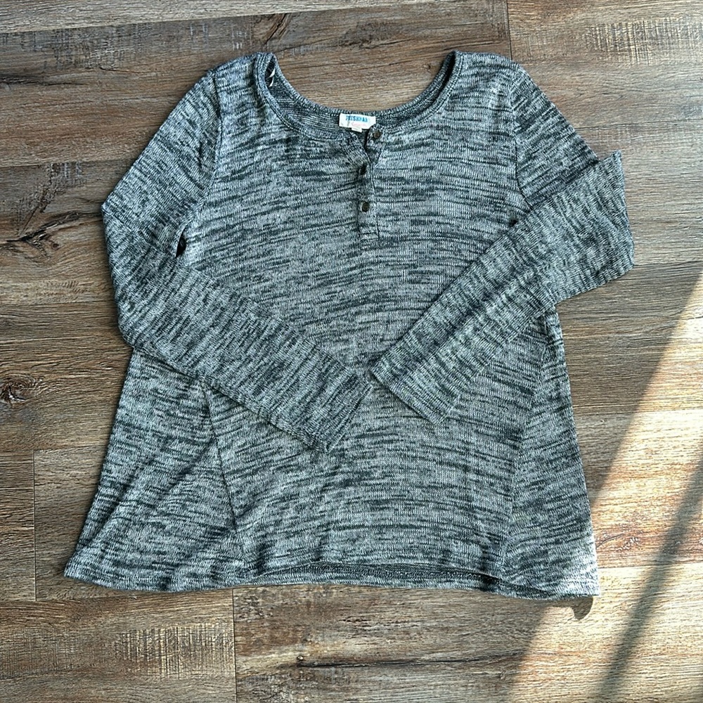 Long Sleeve Knit Henley Sweater